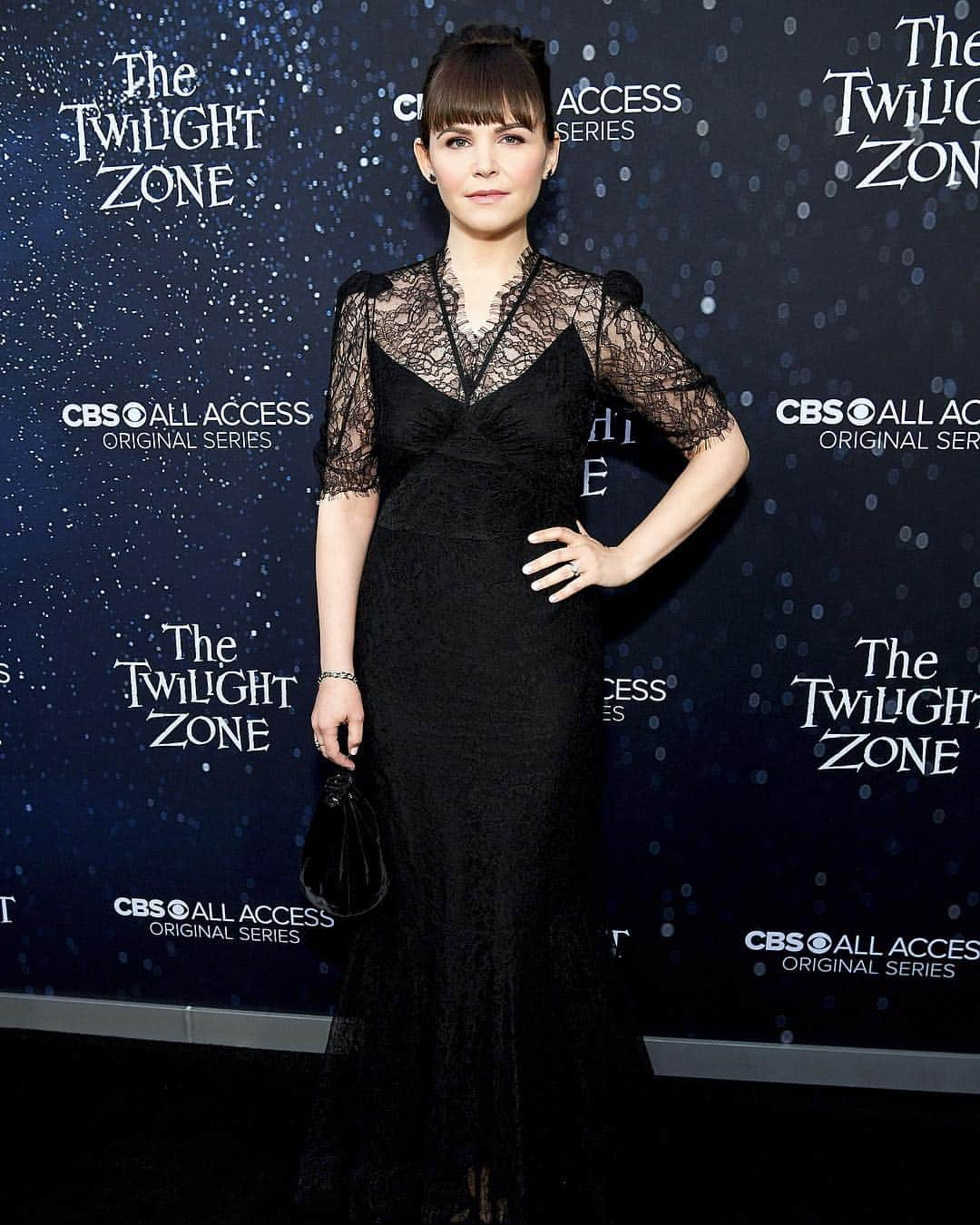 Just Jaredさんのインスタグラム写真 - (Just JaredInstagram)「Ginnifer Goodwin gets support from husband @joshdallas at the premiere of The Twilight Zone! She is wearing @brockcollection and he is in @alfreddunhill. #GinniferGoodwin #JoshDallas #BrockCollection #Dunhill Photos: Getty」3月27日 14時47分 - justjared