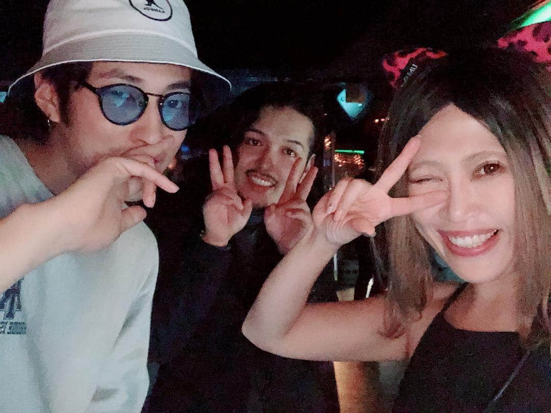 DJ YURINAさんのインスタグラム写真 - (DJ YURINAInstagram)「My job starts with making smile teammates. people meet mean is made of miracle.😆😆😆 . 次回は4/26esprit☑️ 一緒に朝までお腹痛くなるくらい笑おーね✌️ クラブ好きだけど行きたいけど1人じゃ、、て人はみんなおいで🙋‍♀️🙋‍♀️ . #teammate #happybirthday #smileday #roppongi #tokyonightlife #welcometotokyo #酒ラブ #catailand #飲み好きの集まり#tokyocommunity #音楽好きな人と繋がりたい  #仲間を大切にする人と繋がりたい #1人クラブ #クラブ初心者 #世界一イケてるコミュニティ」3月27日 14時51分 - dj_yurina_tokyo