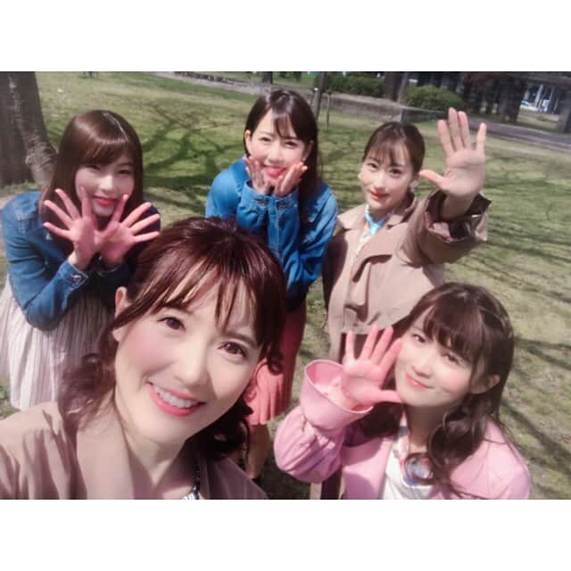 のインスタグラム：「そろそろ番宣も流れているのかな〜？😊 3月30日(土)・31日(日)の両日とも21:30〜22:20 J:COM11ch『かわち戦隊ショウテンガールズ』 J:COMかわちエリア(八尾・羽曳野・松原・柏原・藤井寺)にて放送です❣️ 私は見れない地域なので、見れる方は是非見てくださいね👍✨ #jcom #松原 #八尾 #羽曳野 #柏原 #藤井寺 #ゴレンジャー #レッド #街ブラ #商店街 #レポーター #春 #公園 #たんぽぽ #日向ぼっこ #撮影 #ロケ #寒かった #三島ゆかり #youtuber #ゆかりんごチャンネル #ゆかりんごgames #チャンネル登録よろしくね #followｍe」