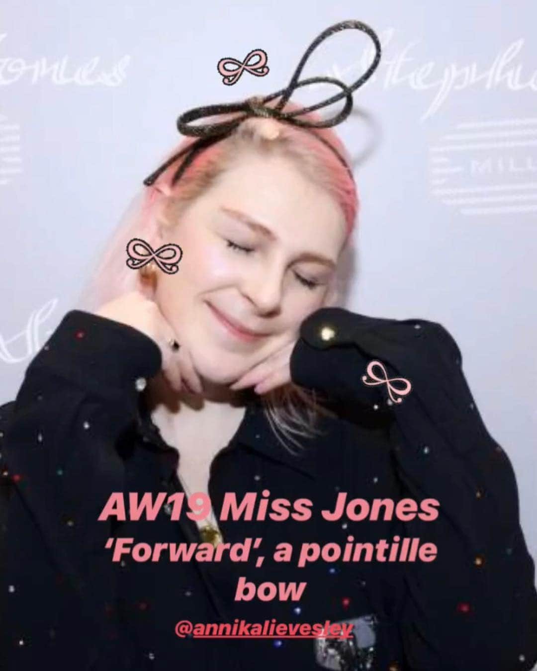 スティーブンジョーンズさんのインスタグラム写真 - (スティーブンジョーンズInstagram)「AW19 Miss Jones ‘Forward’, a pointille bow @annikalievesley」3月27日 16時04分 - stephenjonesmillinery