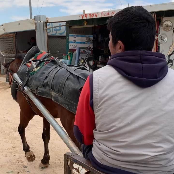 奈良美智のインスタグラム：「4.Mar.2019 at Zaatari Refugee Camp.  remembering the people there.  #zaatari」