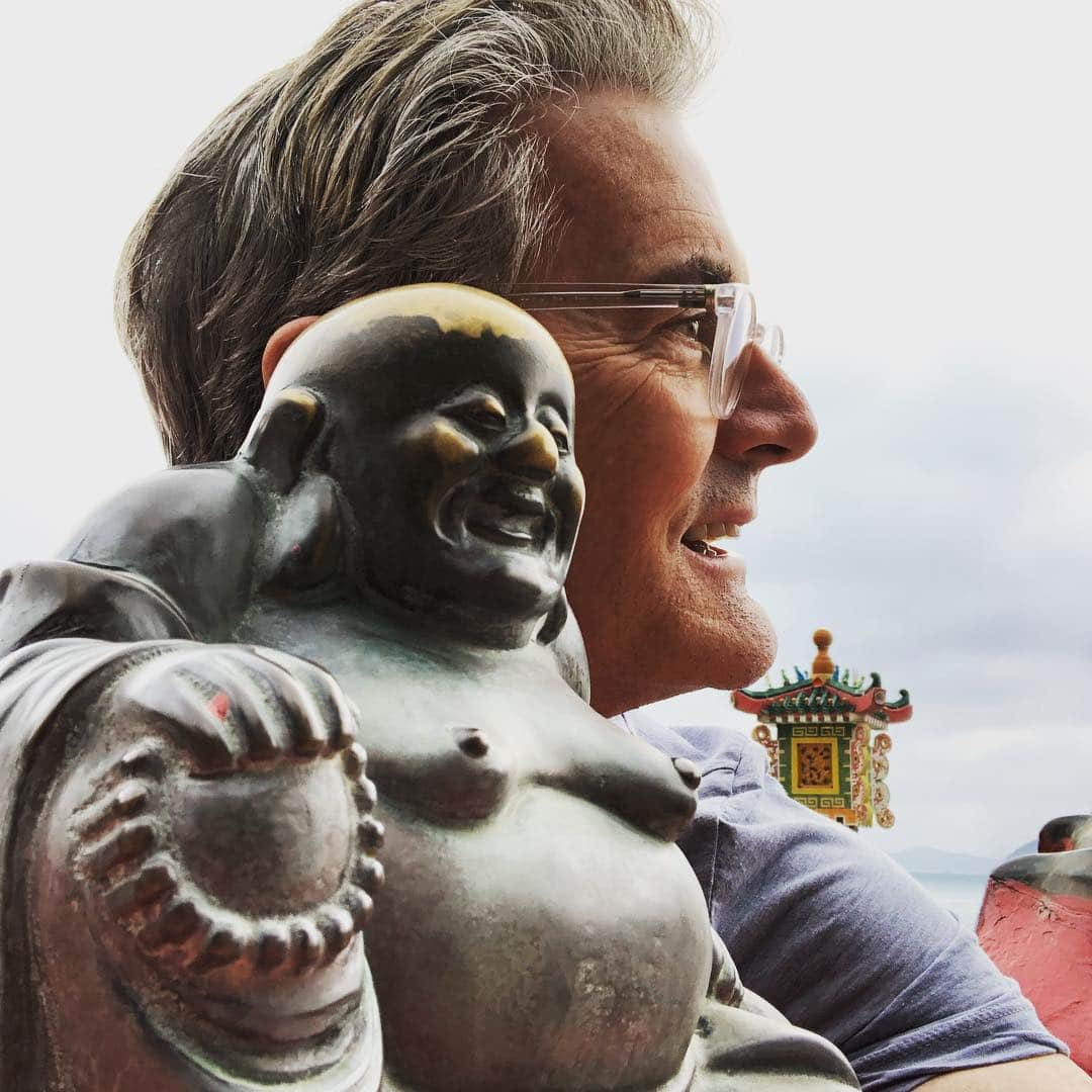 カイル・マクラクランさんのインスタグラム写真 - (カイル・マクラクランInstagram)「Buddha selflessnessie #hongkong  Aha! Learned that this is a statue of Hotai, one of the ‘seven lucky gods’ of Taoism. Patron of happiness and prosperity! Thanks @msgeek!」3月27日 16時17分 - kyle_maclachlan