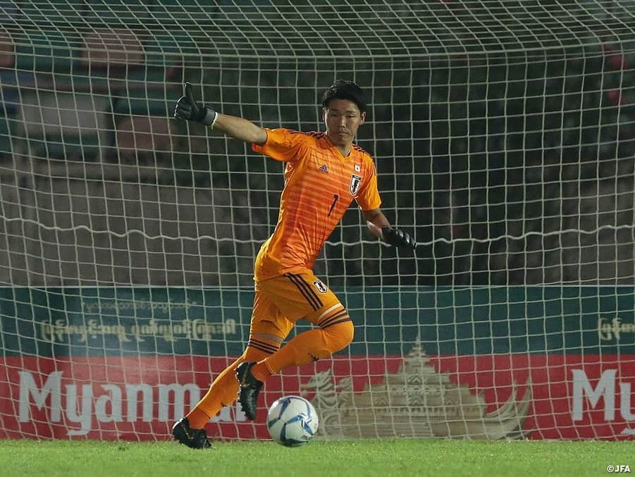 日本サッカー協会さんのインスタグラム写真 - (日本サッカー協会Instagram)「📸Match Photos U-22日本代表は3月26日（火）、AFC U-23選手権タイ2020予選の第3戦でミャンマーと対戦し、7-0で勝利。3連勝でグループ首位となり、AFC U-23選手権タイ2020出場を決めました。 ・ AFC U-23選手権タイ2020予選 グループステージ第3戦 日本 7-0 ミャンマー ⚽7分 #前田大然 ⚽9分 前田大然 ⚽18分 #岩崎悠人 ⚽38分 #中山雄太 ⚽44分 前田大然 ⚽69分 岩崎悠人 ⚽79分 中山雄太 ・ ―――――――――――――――――― AFC U-23選手権タイ2020予選 3/22 8-0 マカオ 3/24 6-0 東ティモール 3/26 7-0 ミャンマー ・ 👉大会情報はJFA.jpへ ――――――――――――――――――」3月27日 16時52分 - japanfootballassociation