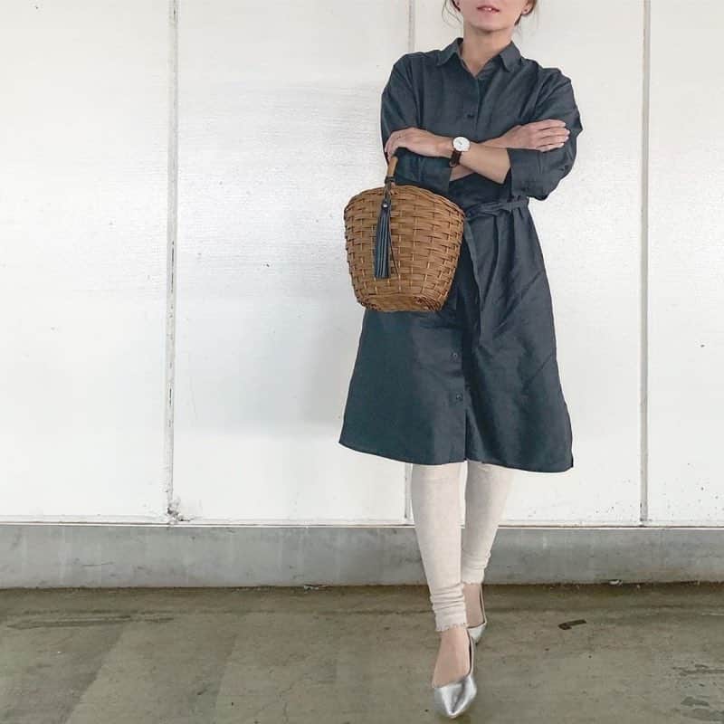 ALICEYさんのインスタグラム写真 - (ALICEYInstagram)「.﻿ ベーシックからトレンドアイテムまで揃うユニクロ。﻿ ﻿ ワードローブに一枚は持っているなんて人も多いのではないでしょうか？🤔﻿ ﻿ 今回は、上下ユニクロで作るスタイルアップ効果◎のコーデを紹介します💞﻿ ﻿﻿ ﻿﻿﻿ ﻿﻿﻿﻿ ﻿▼ プロフィールのURLから記事チェック！ ▽﻿﻿﻿﻿ ﻿﻿﻿ 「上下ユニクロで揃える！　春のスタイルアップコーデ」﻿﻿﻿ ﻿﻿﻿ ﻿﻿﻿﻿ @yoko_0124 @ryococoyr @tommyktk @mika_____akim @chikalicia_ ﻿﻿﻿ thanx❤︎﻿﻿﻿﻿ ﻿ .﻿ #アリシー #ユニクロ #プチプラコーデ #着回しコーデ #着回し#プチプラファッション #ファッション #いもむし女子#ユニクロguコーデ部 #ユニクロコーデ #春カラー #ユニクロきれいめ部 #uniqlo #春コーデ #春 #コーデ#大人コーデ #大人カジュアル#ファッション好きな人と繋がりたい #おしゃれさんと繋がりたい#上下ユニクロ部 #上下ユニクロ #ユニクロ購入品 #スタイルアップコーデ」3月27日 17時05分 - alicey.jp