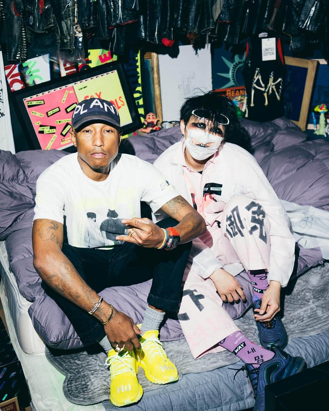 さんのインスタグラム写真 - (Instagram)「We are the ‘내맘대로’s. #pharellwilliams #pharrell #99percentis」3月27日 17時23分 - 99percentis