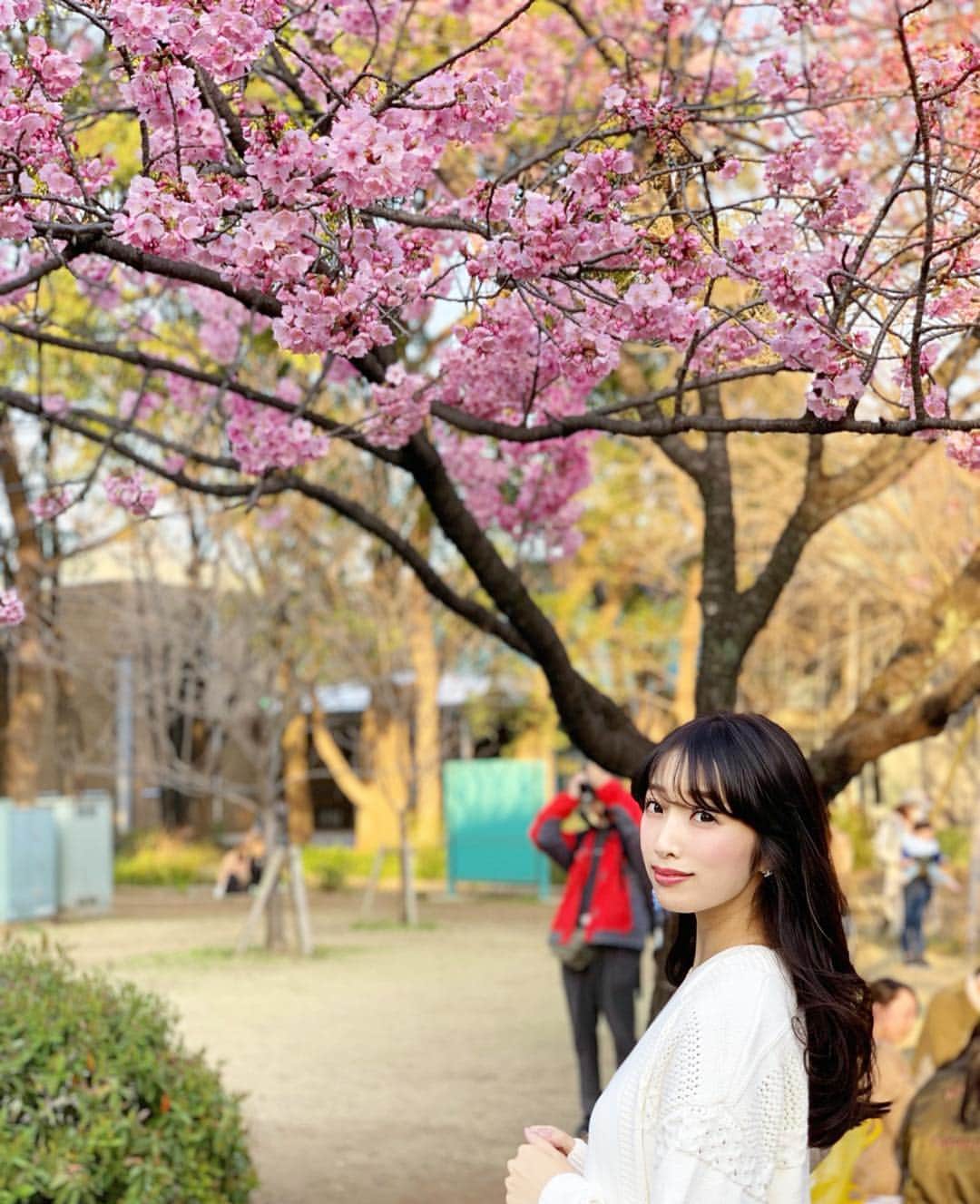 越馬千春さんのインスタグラム写真 - (越馬千春Instagram)「. . まだ7分咲きかな？🌸 . . お花見沢山したいな✨🌸 #お花見 #花見 #🌸 #桜 #sakura #hanami #上野 #上野公園 #pink #ピンク #sakurapink #🍡」3月27日 18時09分 - chiharukoshiba