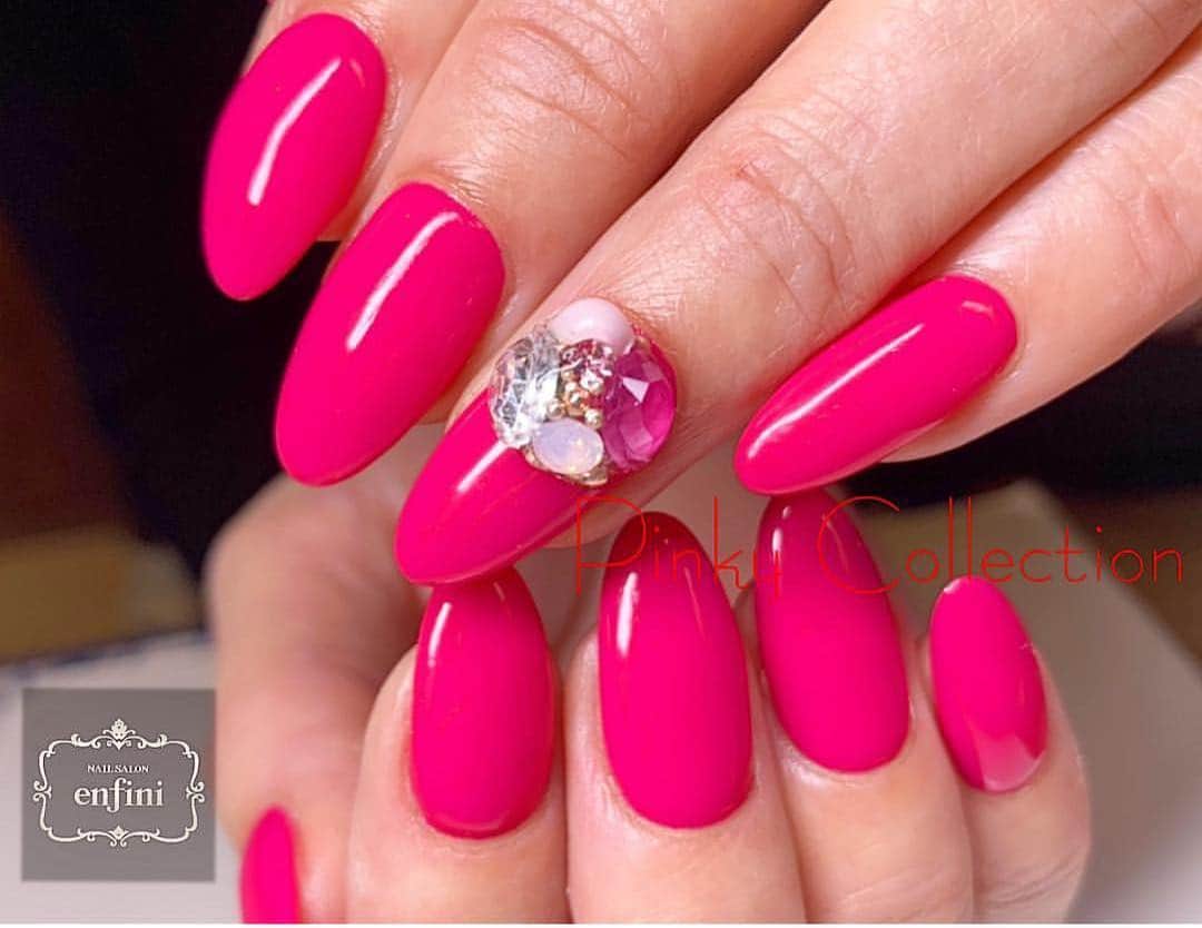 initygel_officialさんのインスタグラム写真 - (initygel_officialInstagram)「#Repost @nailsalon_enfini with @get_repost ・・・ pink girl*  ピンキーコレクションのPY-06M  #gelnail#nailart#ネイル#ネイルアート#ジェルネイル#ジェルアート#ネイルデザイン#手描きアート#ジェル#美甲#指甲#ネイルサロン#nailsalon#instanail#札幌#enfini#アンフィニ#젤네일#네일#大人ネイル#nailist#オフィスネイル#トレンドネイル#春ネイル#initygel #アイニティジェル#冬ネイル#ピンクネイル#ピンキーコレクション」3月27日 18時11分 - initygel_official