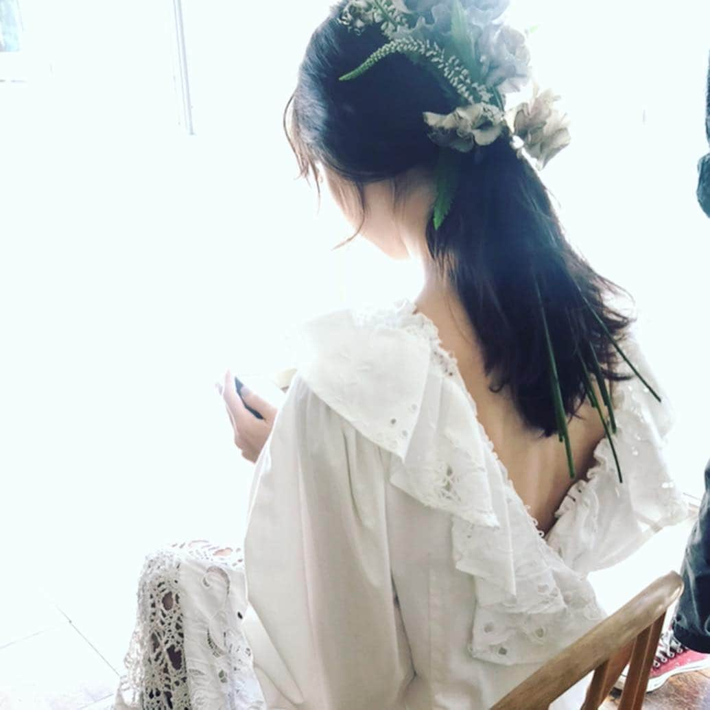 CanCamさんのインスタグラム写真 - (CanCamInstagram)「CanCam ５月号の撮影オフショット❤︎ 撮影の合間のあやみを激写シマシタ。美人⚡️ #ぽーりん #中条あやみ #24時間かわいい」3月27日 18時18分 - cancam_official