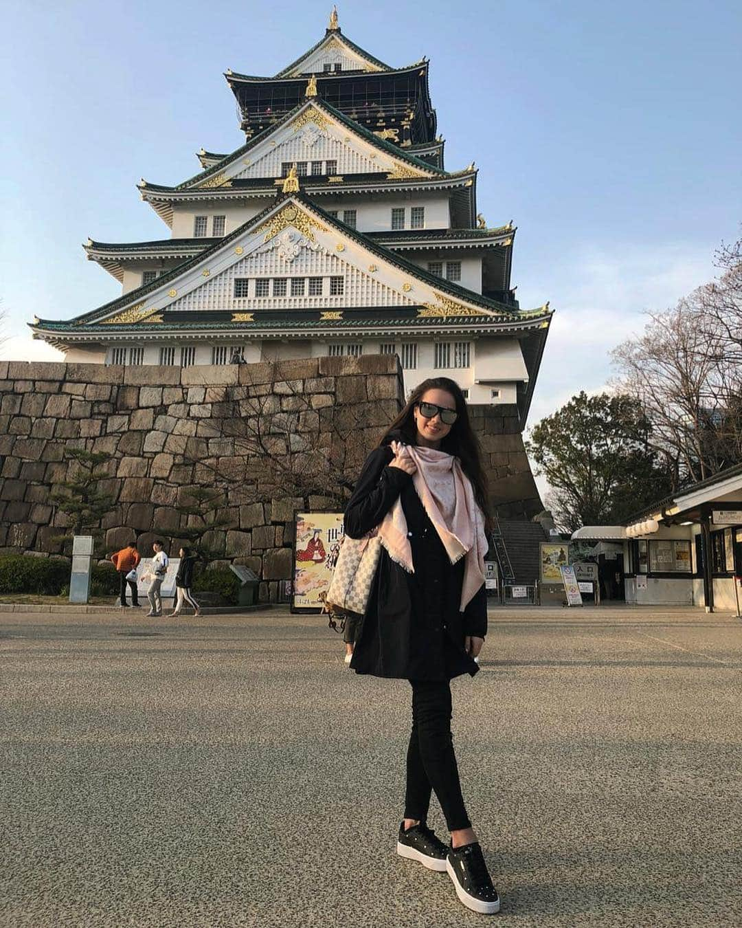 アリーナ・ザギトワさんのインスタグラム写真 - (アリーナ・ザギトワInstagram)「🏯🎍🌸 #япония #осака #japan #osaka #大阪 #日本」3月27日 19時13分 - azagitova