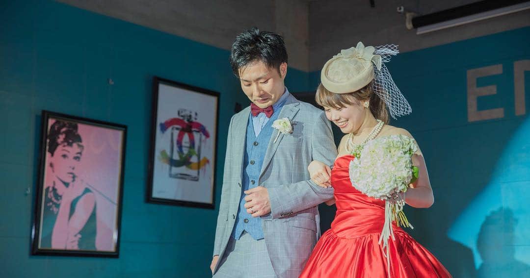 hacocoro weddingさんのインスタグラム写真 - (hacocoro weddingInstagram)「・ ・ 真っ赤なドレスで  最高のひとときを。 wedding二次会、1.5次会ならhacocoro！ ・ ・ #hacocoro #wedding #artdirection#decoration #artdirector#dly#パーティー  #会費制ウエディング#ウエディングフォト #ウエディング #ウエディングプランナー #会場コーディネート #結婚式 #結婚式DIY #結婚式二次会 #装飾 #貸切会場 #貸切パーティー #二次会会場 #プレ花嫁 #おしゃれさんと繋がりたい　#日本中のプレ花嫁さんと繋がりたい」3月27日 19時34分 - hacocoro_wedding