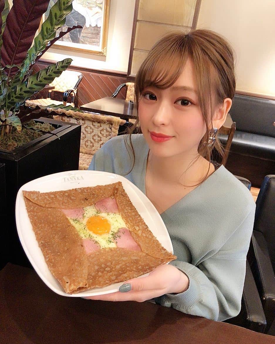 古川貴絵さんのインスタグラム写真 - (古川貴絵Instagram)「・ 珍しくハーフカラコンじゃない日 やっぱりこういうカラコン似合わない なんでだろ☺️☺️☺️ ・ ・ そして、先日PARCOさんのお仕事で 名古屋店にお邪魔しました❤︎ 詳しくはPARCO公式アプリ 「 POCKET PARCO 」に載ってるよー✌︎✌︎ #PARCO #POCKETPARCO #parco名古屋 #cafe  #カラコン #黒コン #ハーフカラコン」3月27日 19時44分 - _kiegram