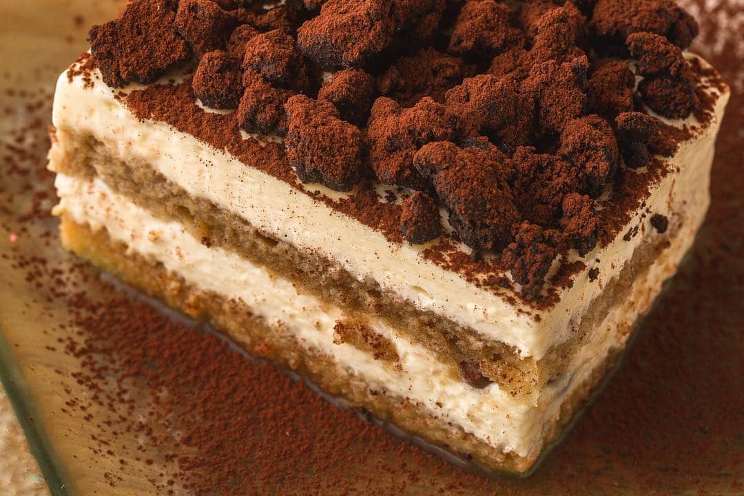 のインスタグラム：「Our favorite Italian dessert! // #tiramisu #italian #カジュアルイタリアン #ラボエム #デザート #treatyoself #cafelaboheme #laboheme #ティラミス #カフェラボエム #foodporn #foodstagram #tokyo #japan #italianinjapan」
