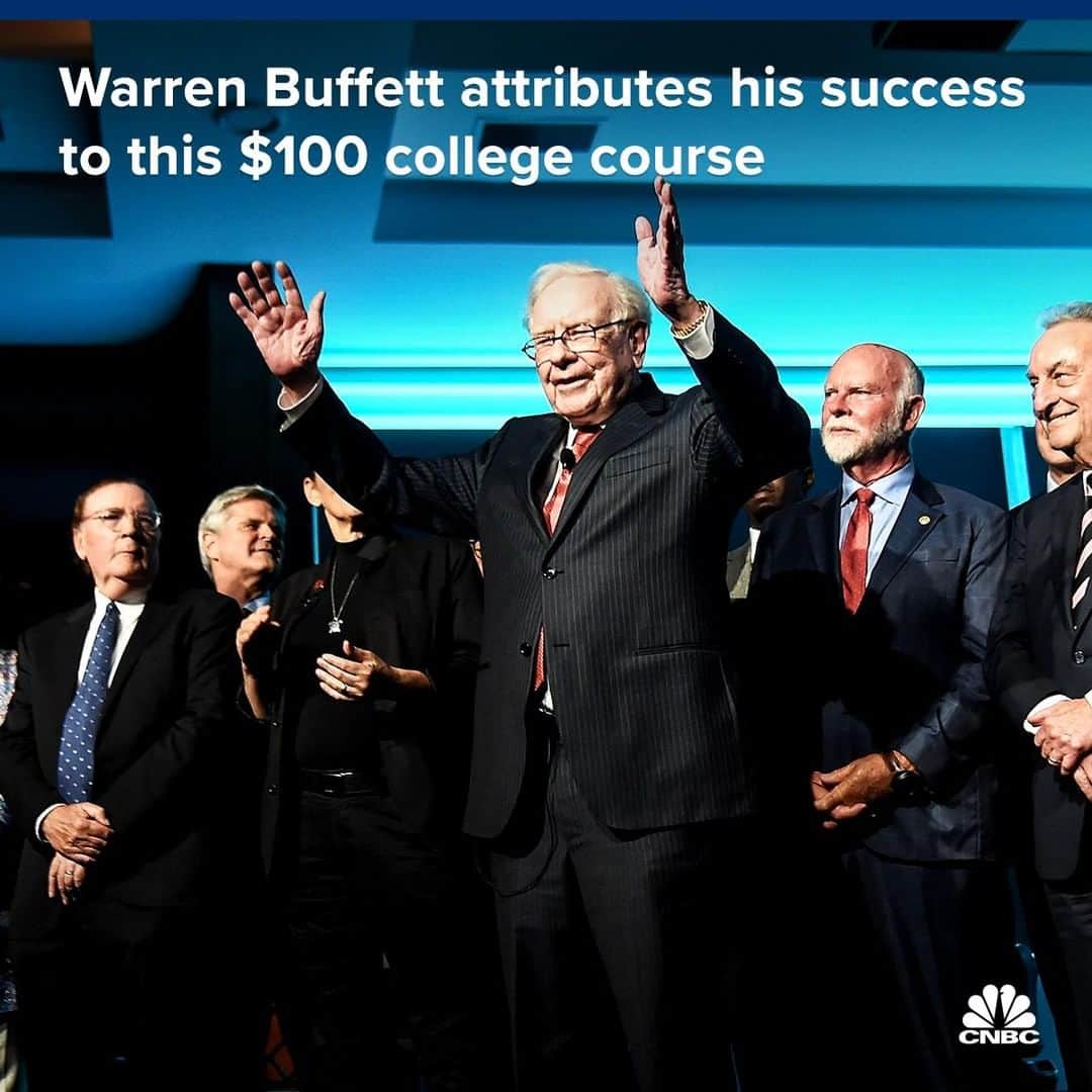 のインスタグラム：「With @cnbcmakeit: If you think you know everything there is to know about “The Oracle of Omaha,” you are in for a treat.⁣ ⁣ Up until the age of 20, Warren Buffett had a fear of public speaking. "Just the thought of it made me physically ill," the billionaire shared. "I would literally throw up."⁣ ⁣ It took a $100 public speaking course at Dale Carnegie to bring Buffett to the level of success he is at now.⁣ ⁣ "I don't have my diploma from the University of Nebraska hanging on my office wall, and I don't have my diploma from Columbia up there either — but I do have my Dale Carnegie graduation certificate proudly displayed," he says.⁣ ⁣ You can read more on the Buffett’s public speaking course, at the link in bio.⁣ ⁣ ⁣ *⁣ *⁣ *⁣ *⁣ *⁣ *⁣ *⁣ *⁣ ⁣ #WarrenBuffett #PublicSpeaking #Orator #Omaha #Nebraska #DaleCarnegie #ColumbiaBusinessSchool #School #HigherEducation #Speech #Fears #Reward #Success #Inspiration #CNBC #CNBCMakeIt」