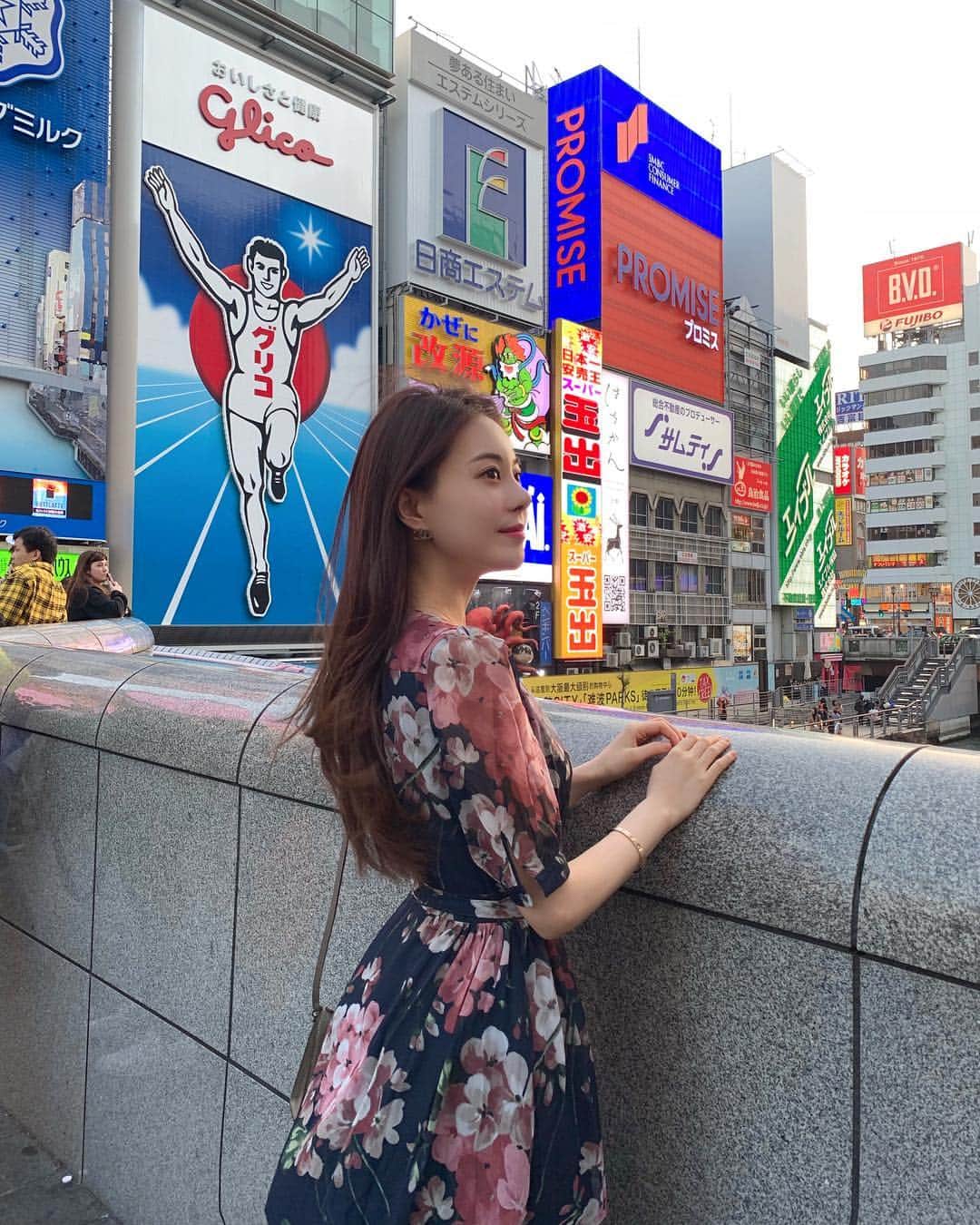 キム・ミニョンさんのインスタグラム写真 - (キム・ミニョンInstagram)「주원이가 잘찍었다고 넘나뿌듯해한사진....❤️거마웡 내일은 같이찍자...ㅋㅋㅋㅋㅋㅋㅋㅋ#osaka#travel」3月27日 20時09分 - minyoung_aori