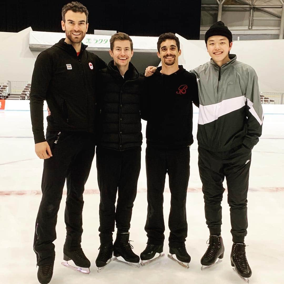 エリック・ラドフォードさんのインスタグラム写真 - (エリック・ラドフォードInstagram)「Two Canadians, A Spaniard and an American walk into a rink... #theboys #starsonice #figureskating #radferbutani #figureskater #goodtimes #memories #japan」3月27日 20時25分 - ericradford85