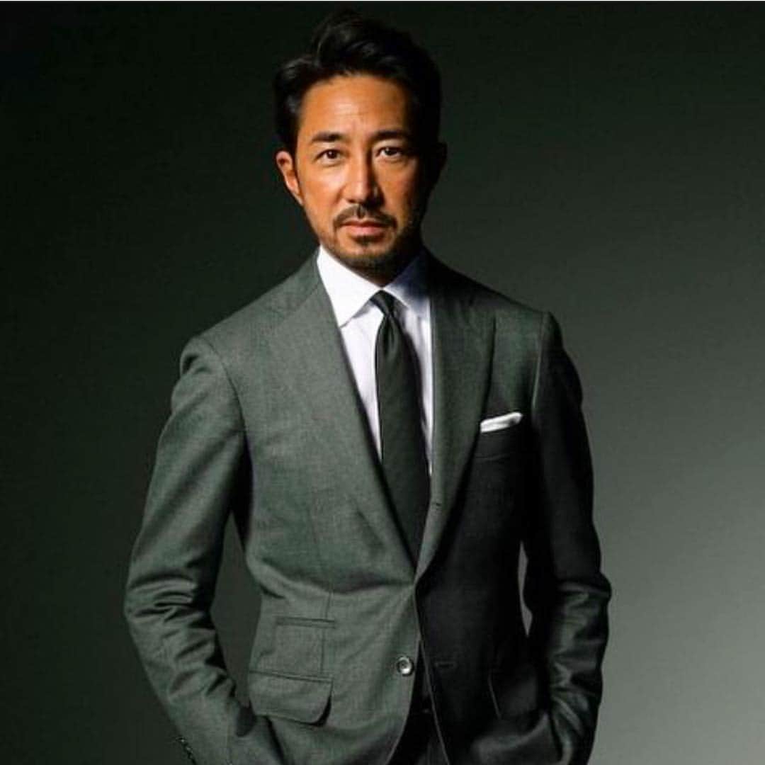 干場義雅さんのインスタグラム写真 - (干場義雅Instagram)「【大阪イベント情報】今週土曜です‼️2019年3月30日（土）午後2時～ 。大阪高島屋 5階の「タカシマヤ スタイルオーダー サロン」でトークショーやります。不思議ね❤️詳細はコチラ➡︎ https://forzastyle.com/articles/-/55803  #takashimaya  #styleordersalone #FORZASTYLE #yoshimasahoshiba #fashion #coordinate #code #style #mensfashion #mensstyle #menswear #干場義雅 #エロサバ #ファッション #コーディネイト #ootd #instagood #loropiana  #ermenegildozegna」3月27日 20時44分 - yoshimasa_hoshiba