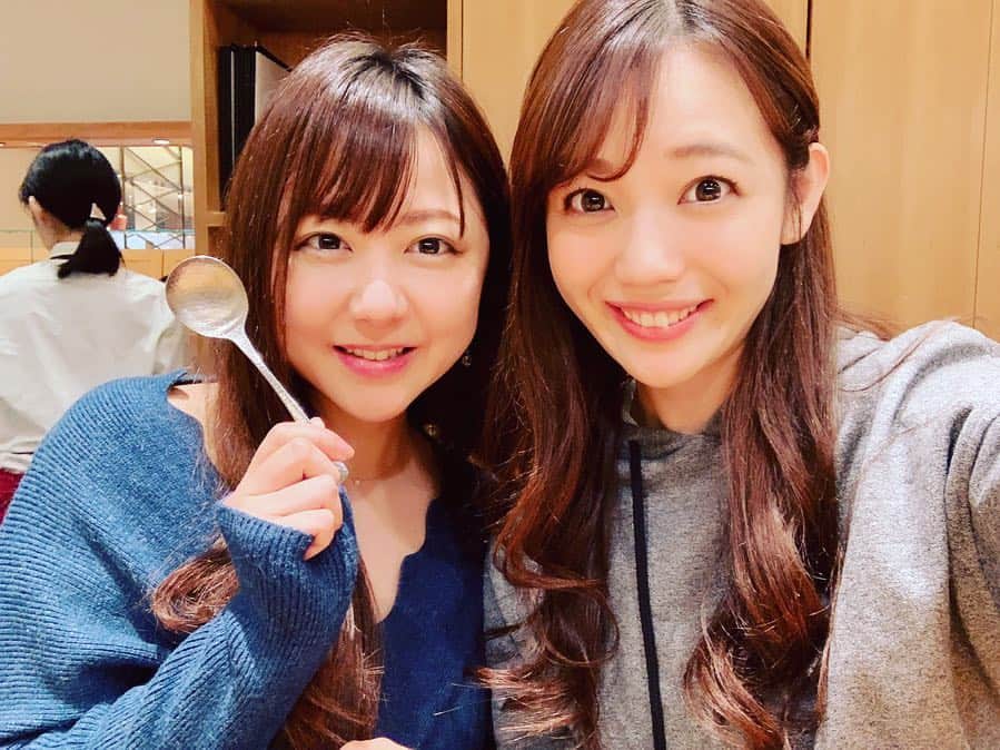 由井香織のインスタグラム：「久しぶりに食べたら美味しかったカキ氷🤤この季節に食べられるとは❤️❤️ #かき氷 #渋谷ヒカリエ #渋谷カフェ #抹茶 #相談 #いつも聞いてくれて #ありがとう」