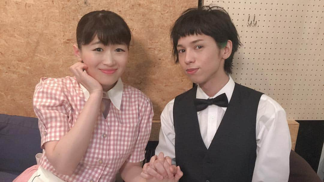 定岡ゆう歩さんのインスタグラム写真 - (定岡ゆう歩Instagram)「綾瀬はるかさん！？ 劇団さまぁ〜ず旗揚げ公演 新説桃太郎🍑 沙羅さんとファミレスのカップル店員で出演させて頂きました🥺 結構初の演技だったので、沙羅さんが綾瀬はるかさんに激似すぎて何度か見入ってしまってセリフが飛んでしまうくらいの綾瀬はるかさんでした😳  さまぁ〜ずさん本当にありがとうございました☺️🌈」3月27日 21時09分 - ufo.sadaoka