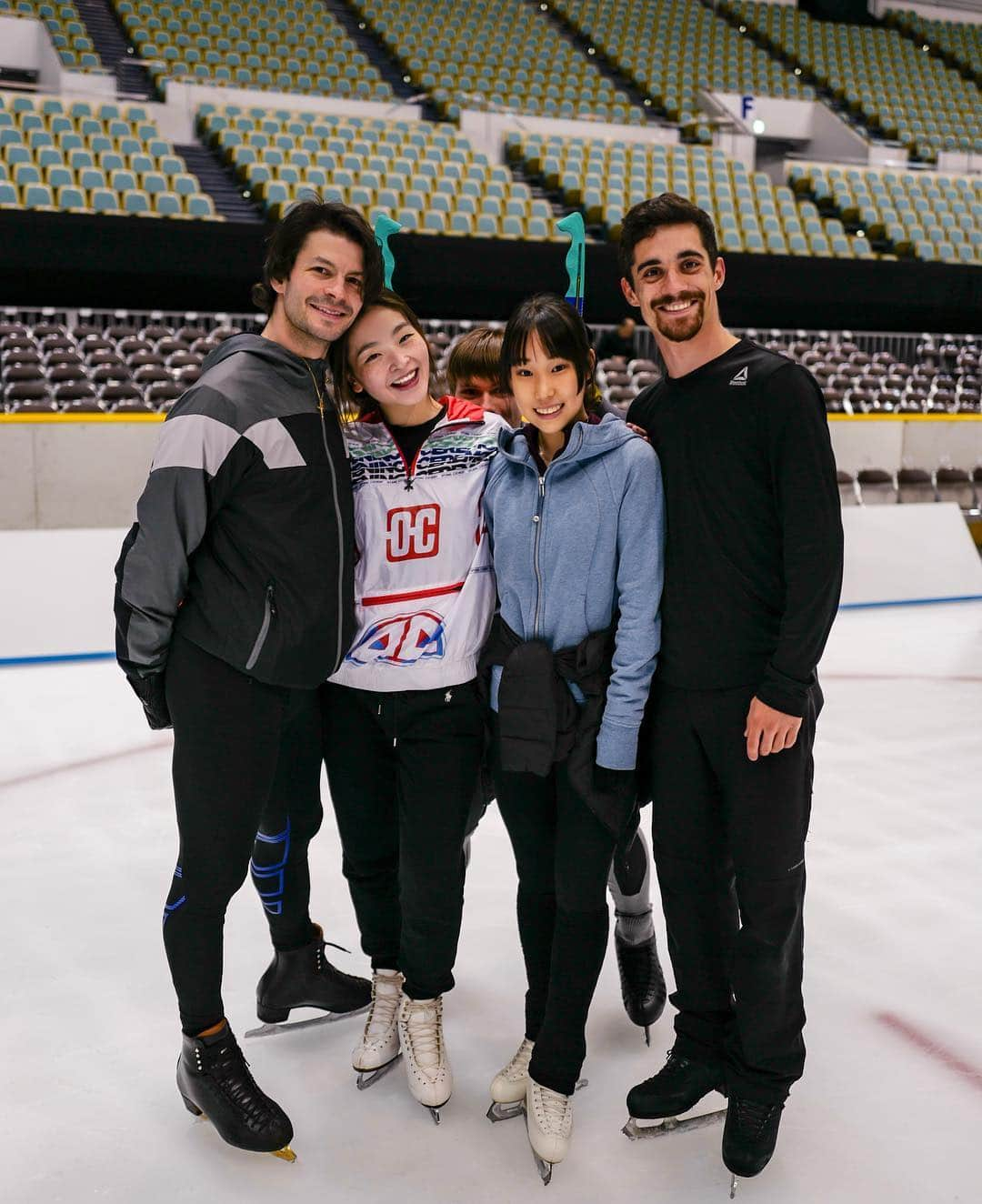 マイア・シブタニさんのインスタグラム写真 - (マイア・シブタニInstagram)「🇨🇭🇺🇸🇱🇻🇯🇵🇪🇸」3月27日 21時25分 - maiashibutani