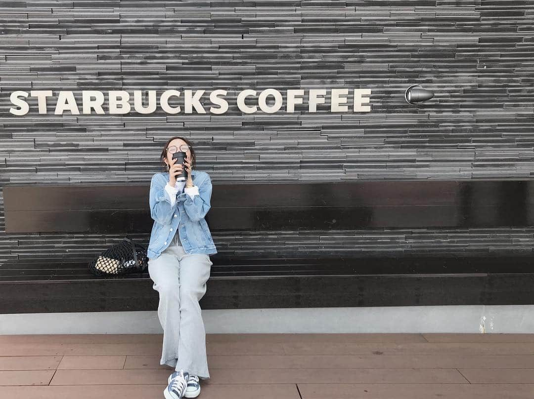 丸山クルミさんのインスタグラム写真 - (丸山クルミInstagram)「やっとしっかりと 暖かくなって来た🌸❤︎☕️ #starbucks#coffee#スタバ#コーヒー#ドライブ#dayoff#drive」3月27日 21時53分 - hiuianela