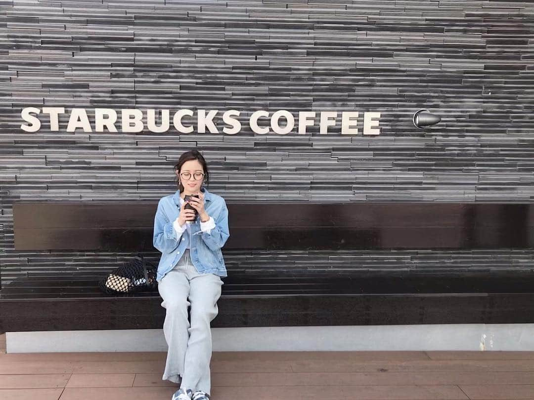 丸山クルミさんのインスタグラム写真 - (丸山クルミInstagram)「やっとしっかりと 暖かくなって来た🌸❤︎☕️ #starbucks#coffee#スタバ#コーヒー#ドライブ#dayoff#drive」3月27日 21時53分 - hiuianela