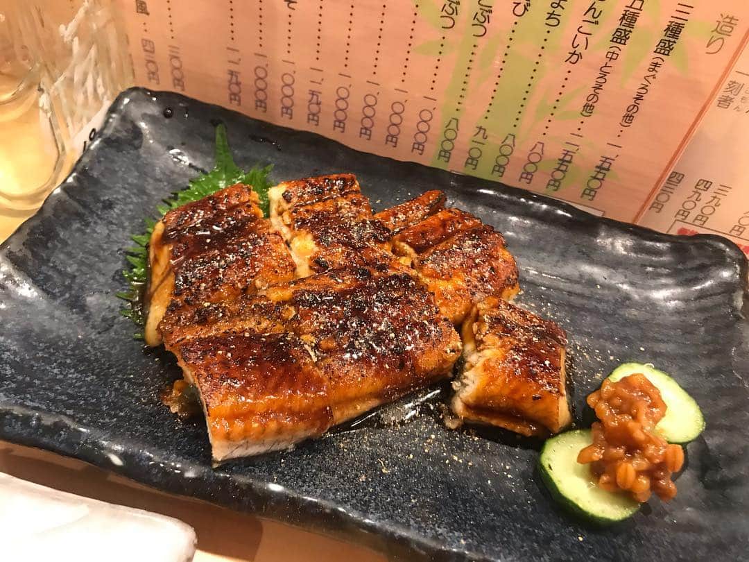 キャンヒロユキさんのインスタグラム写真 - (キャンヒロユキInstagram)「昨日は元よしもとスタッフだった伊藤くんと、大阪のお寿司屋さんへ。 安くて美味しいと評判のお店だそう。 たしかに安くて美味かった！」3月28日 7時42分 - kiyancan