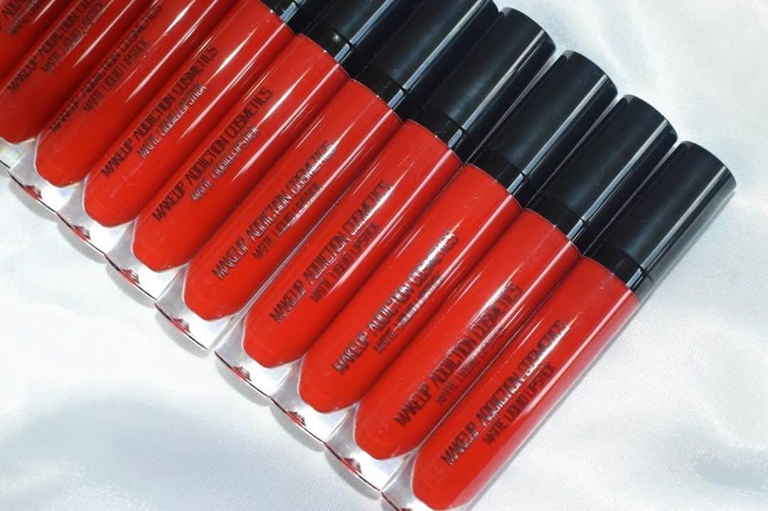 Makeup Addiction Cosmeticsさんのインスタグラム写真 - (Makeup Addiction CosmeticsInstagram)「RED LOU'S⁣ This is an exciting true rich red that instantly brightens your face and is sure to bring out your inner goddess.⁣ #makeupaddictioncosmetics #makeupaddiction #ilovemakeup #flawlessdolls  #makeupmafia  #makeupjunkie #makeupaddict」3月28日 7時45分 - makeupaddictioncosmetics