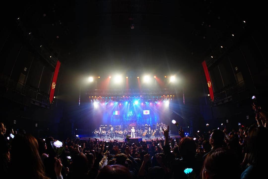 KAMIJOのインスタグラム：「Dream Live "Symphony of The Vampire" KAMIJO with Orchestra 最高の景色でした！どうもありがとう！！！！ #KAMIJO」