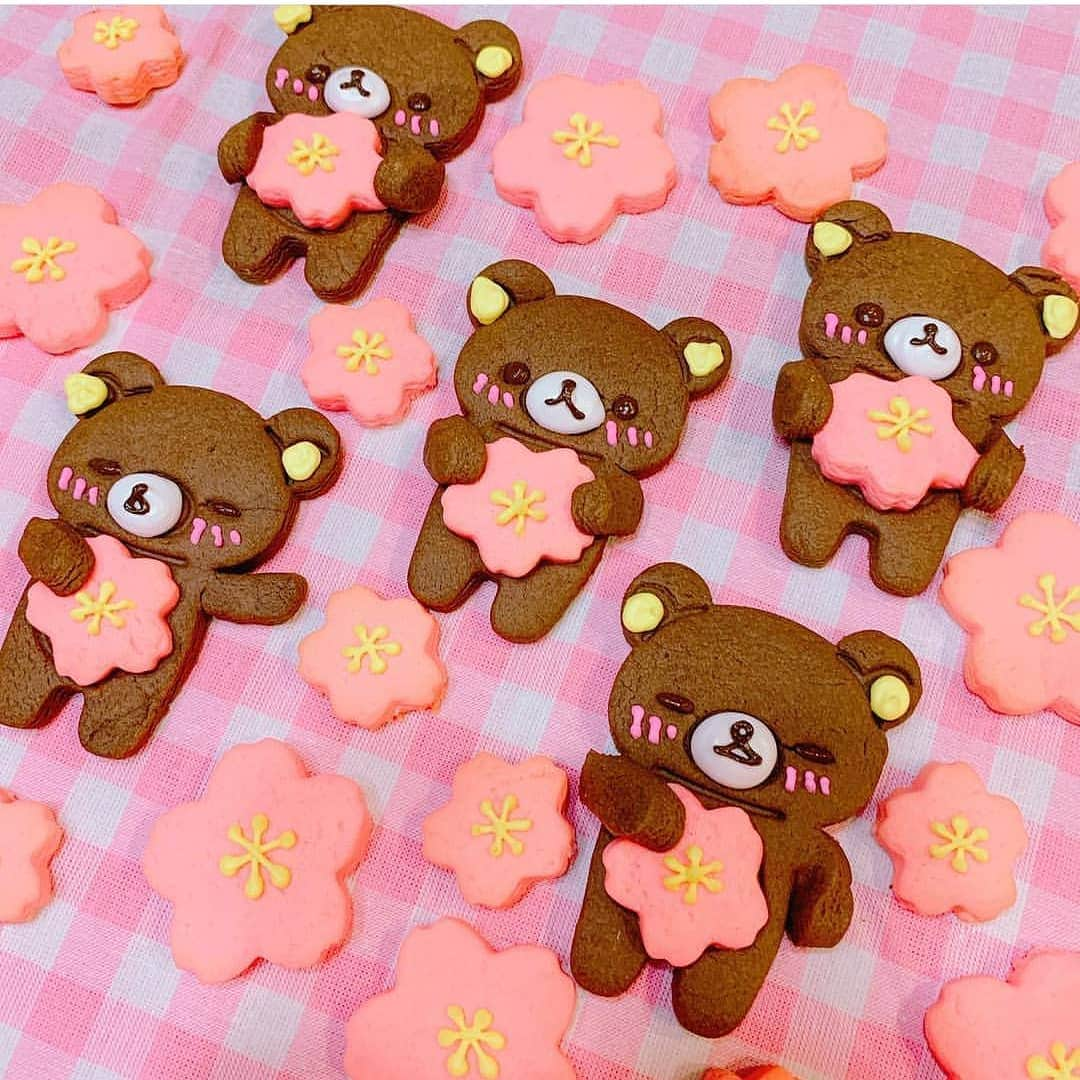 Rilakkuma US（リラックマ）さんのインスタグラム写真 - (Rilakkuma US（リラックマ）Instagram)「Flowers were blooming all over the world! To celebrate the cherry blossom season,  @55denji created these adorable cookies! Which Rilakkuma expression is your favorite? . . . #Rilakkumaus #rilakkuma #sanx #sakura #cherryblossoms #hanami #cookies #baking #sweets #cutefood #handmade #リラックマ #サンエックス #花見 #桜」3月28日 0時12分 - rilakkumaus