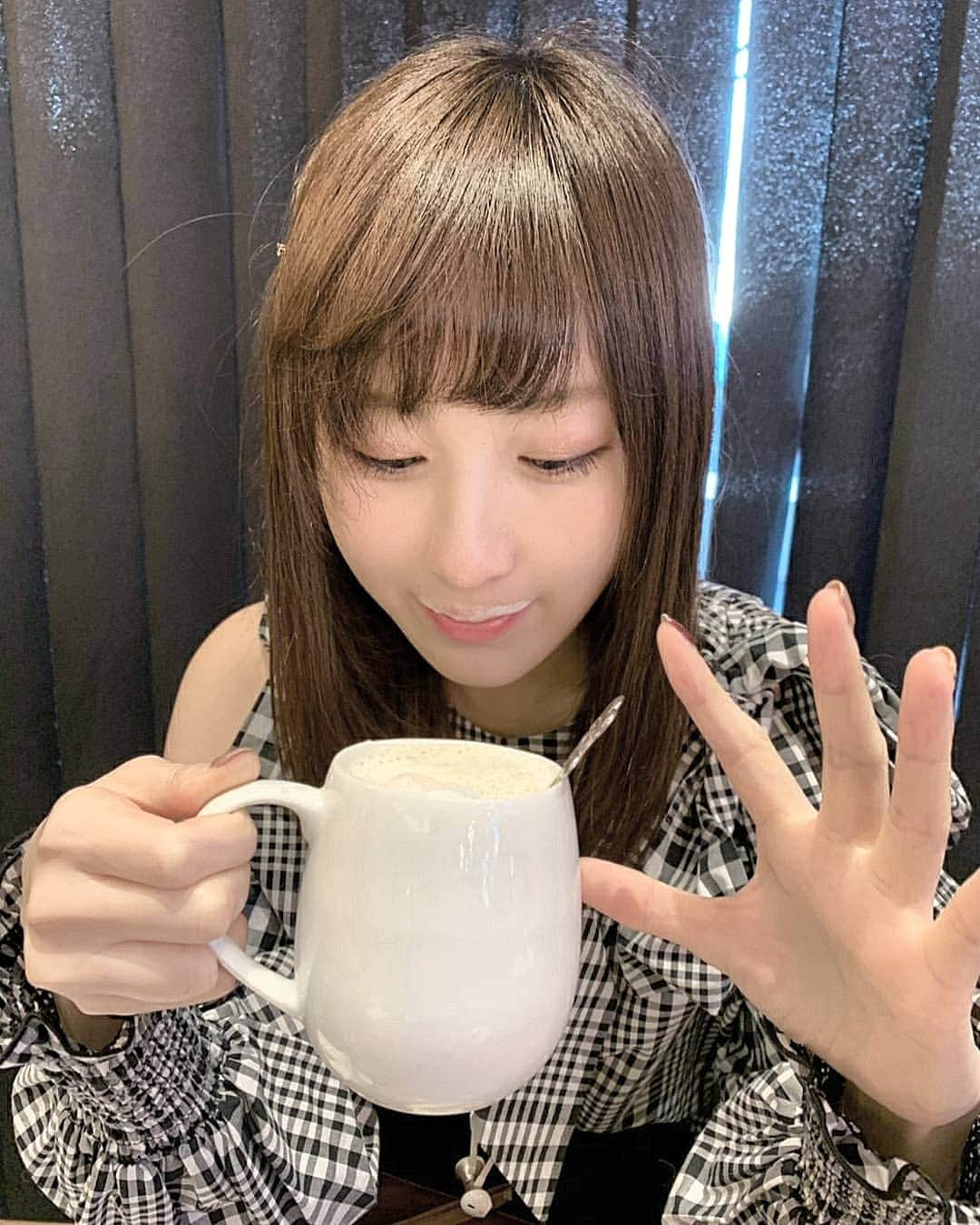 小田桐奈々さんのインスタグラム写真 - (小田桐奈々Instagram)「おひげさん( * ˙灬˙ )"💓 カフェオレ得意じゃないけど、カービィのあまりの可愛さに注文。ぷかぷかしておられた🌊 #手が大きい * #カービィカフェ は予約サイト気づいたらチェックしてを繰り返してたら、キャンセルが出た瞬間に運良くアクセスできたよ…！ * * * #カービィカフェ  #星のカービィ #カービィ #KIRBY #KIRBYCAFE #ソラマチ #そらまち #押上 #oshiage #東京ソラマチ #カフェ #Cafe #星のカービィ #Nintendo #任天堂 #スカイツリー #skytree #tokyoskytree #ワドルディ #snidel #スナイデル #カフェオレ #マシュマロ #ましゅまろ #ランチ #lunch #押上ランチ #ワドルディ」3月28日 0時18分 - odagirinana