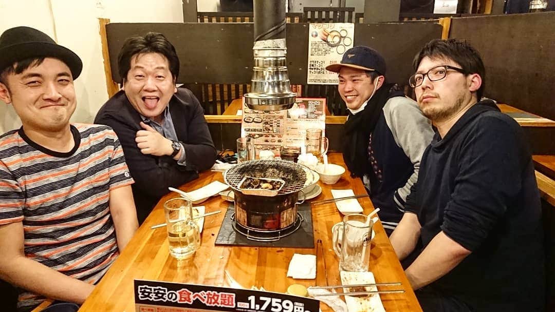 青木泰寛のインスタグラム：「再会。  #同級生だよ  #おれ以外結婚してみんな家族のために頑張ってるよ #会話も病気と土地の話し増えたよ」
