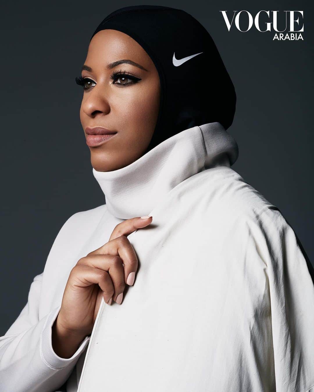 イブテハージ・ムハンマドさんのインスタグラム写真 - (イブテハージ・ムハンマドInstagram)「Happy #MuslimWomensDay! I’m proud to be included in this month’s issue of Vogue Arabia, which has three black women in hijab on the cover. Far too often black Muslim voices and stories are forgotten or ignored. Proud of my sisters, especially those of us who are slaying beyond the public eye. May we continue to do the work to make sure there’s room for all of us at the table ❤️」3月28日 0時53分 - ibtihajmuhammad