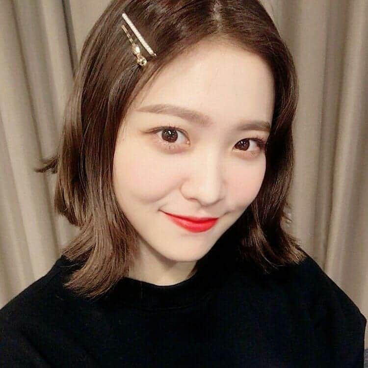 イェリさんのインスタグラム写真 - (イェリInstagram)「For those who miss Yeri's short hair😊😘😍 #REDVELVET #YERI #레드벨벳 #예리」3月28日 1時08分 - redvelvet_yeri