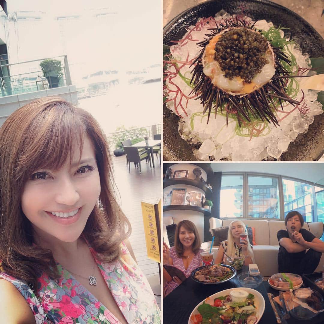 selfieneさんのインスタグラム写真 - (selfieneInstagram)「#楽しかった #美味しかった  #シンガポール  #また来るね❤️ #ありがとうございました  #投資家  #金融」3月28日 1時17分 - marigram_uu_