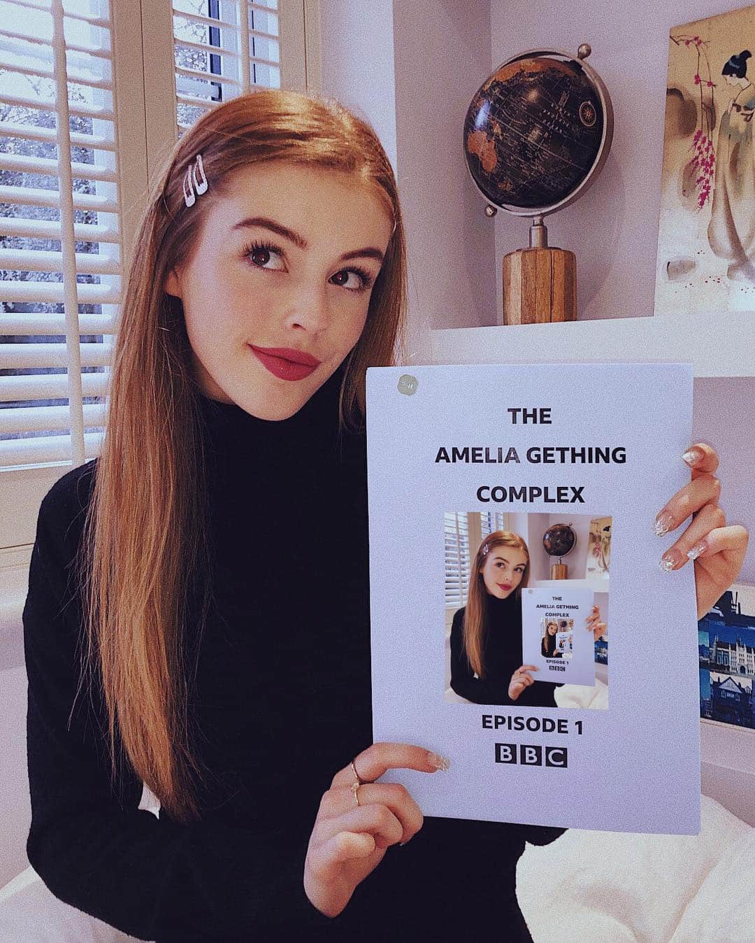 Amelia Gethingさんのインスタグラム写真 - (Amelia GethingInstagram)「I have my own show!! #TheAmeliaGethingComplex on the BBC! 🎭 How did this even happen!? It’s a wacky, fun sketch show and I cannot wait to start filming for it! I’m so happy to finally share this with you after keeping it a secret for a year! It’s airing this autumn so keep an eye out!  Woop Woop! 🎬🍿🎩」3月28日 1時30分 - ameliagething
