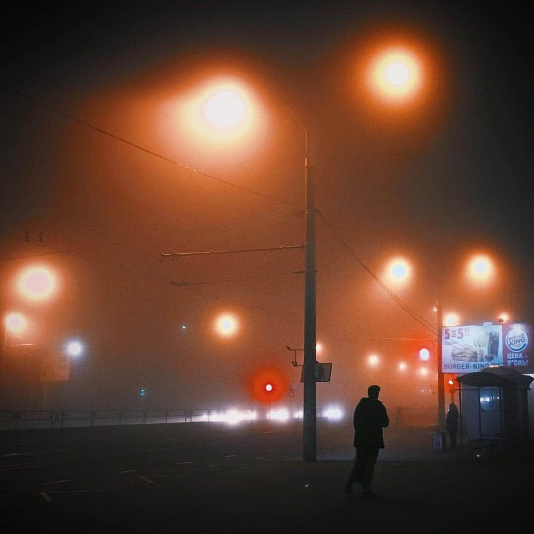 appleさんのインスタグラム写真 - (appleInstagram)「“My city of Minsk, shrouded in fog.” #Belarus #ShotoniPhone by Daria B. @dariasaviour」3月28日 1時58分 - apple