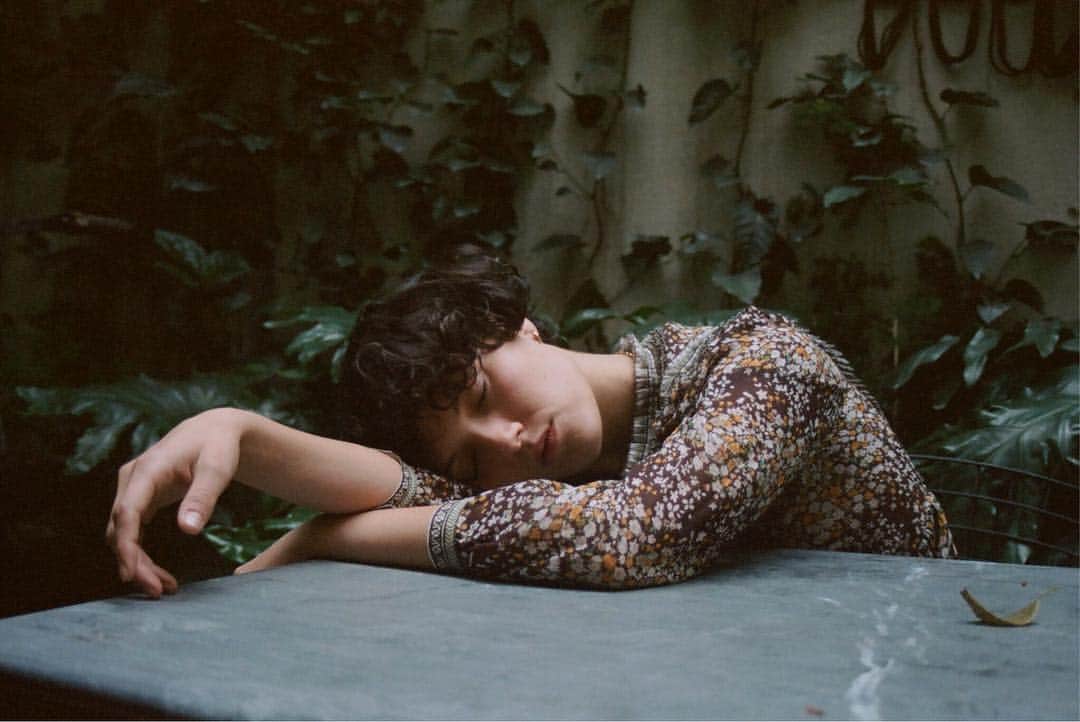 シー ニューヨークさんのインスタグラム写真 - (シー ニューヨークInstagram)「Daydreaming ☁️ #inthemoodforspring」3月28日 2時14分 - seanewyork