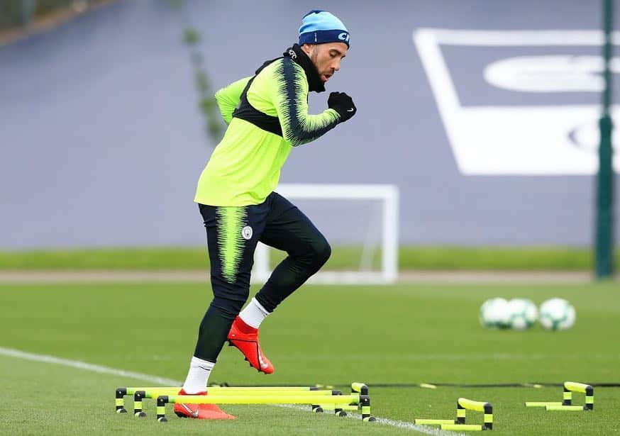 ニコラス・オタメンディさんのインスタグラム写真 - (ニコラス・オタメンディInstagram)「Today’s training / entrenamiento de hoy 😁🔥⚽️🔥 #manchestercity #mancity」3月28日 2時32分 - nicolasotamendi30