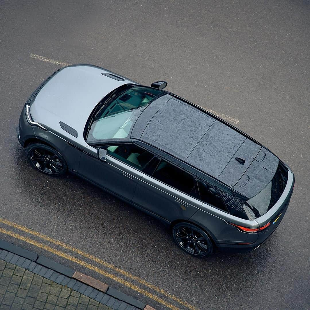 Land Roverさんのインスタグラム写真 - (Land RoverInstagram)「With Adaptive Dynamics in the #RangeRover #Velar there’s a new feeling of satisfaction to be found around every corner. Search Range Rover Velar test drive to book now.  #4x4 #CarsofInstagram #Instacar #Design #AutomotiveDesign #Car #Cars #CityLife #CityStyle #CityLifestyle」3月28日 2時45分 - landrover