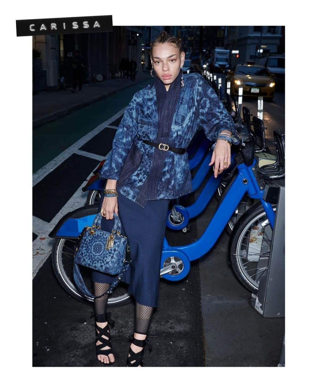 クリスチャンディオールさんのインスタグラム写真 - (クリスチャンディオールInstagram)「Tie-dye and KaleiDiorscope – this psychedelic combination looks pitch perfect on the #LadyDior bag in blue denim, modeled here by Carissa Pinkston, who wears a total look from Spring-Summer 2019 by #MariaGraziaChiuri, shot by @Pamela_Hanson.⁣ #DiorSS19⁣」3月28日 3時00分 - dior