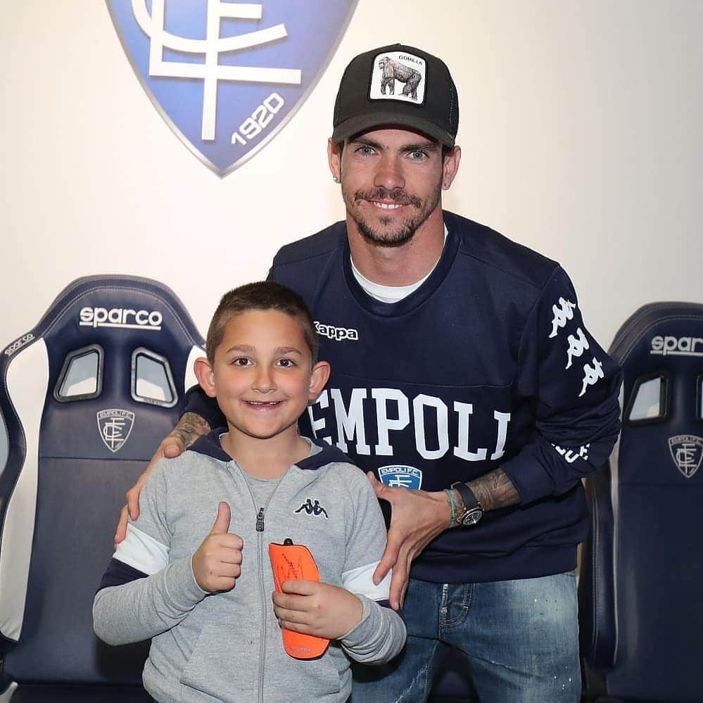 エンポリFCさんのインスタグラム写真 - (エンポリFCInstagram)「@cristiandellorco e @diegofarias17 questa sera all'Empoli Store 📸📸📸」3月28日 3時24分 - empoli_fc_official
