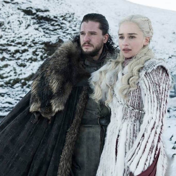 E! Onlineさんのインスタグラム写真 - (E! OnlineInstagram)「If you think the end is nigh for #GameofThrones, you know nothing (Jon Snow). All the details on HBO's Game of Thrones two-hour feature documentary is at the link in our bio. (📷: HBO)」3月28日 9時01分 - enews