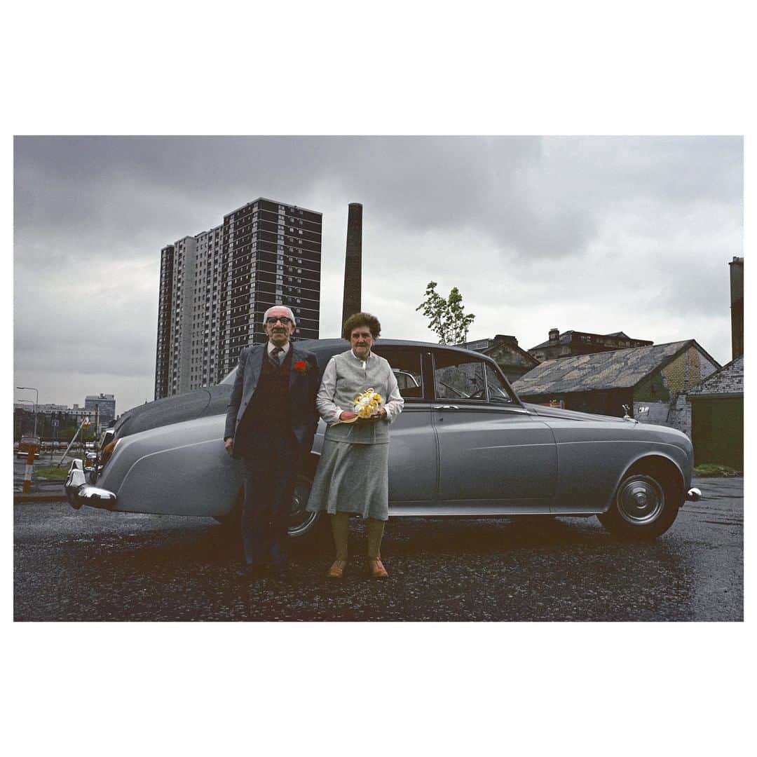 Magnum Photosさんのインスタグラム写真 - (Magnum PhotosInstagram)「"These are great photographs of a city and its people – regardless of the time they were taken." - William Boyd . In the introduction to @rdepardon's book, 'Glasgow', author William Boyd pays tribute to the potency of Depardon's photos of the Scottish city. Link in bio. . PHOTO: Glasgow, Scotland. 1980. . © @rdepardon/#MagnumPhotos . #RaymondDepardon #Glasgow」3月28日 4時00分 - magnumphotos