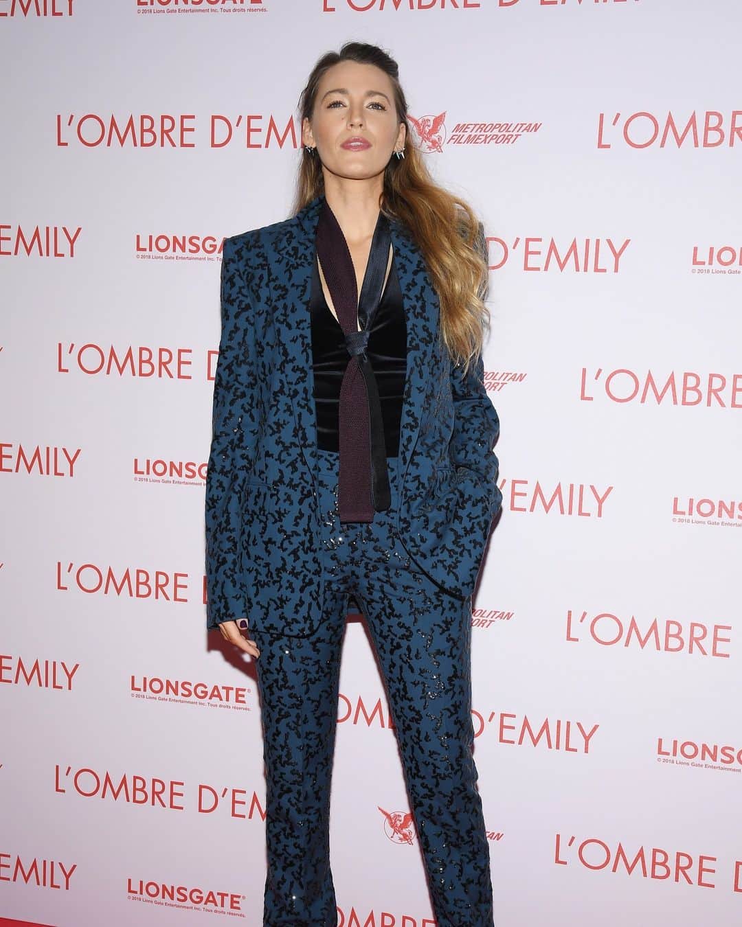 GILTさんのインスタグラム写真 - (GILTInstagram)「Nobody rocks a pantsuit quite like Blake Lively. Whether it’s on the red carpet or at brunch, the actress has turned this once classic look into a bold statement. #CelebritySignature」3月28日 5時21分 - gilt