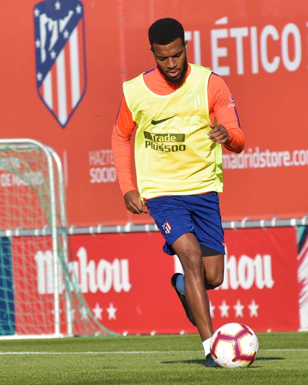 アトレティコ・マドリードさんのインスタグラム写真 - (アトレティコ・マドリードInstagram)「Bonne nuit 💤⚽️ #BuenasNoches #GoodNight #Atleti #AúpaAtleti」3月28日 6時43分 - atleticodemadrid