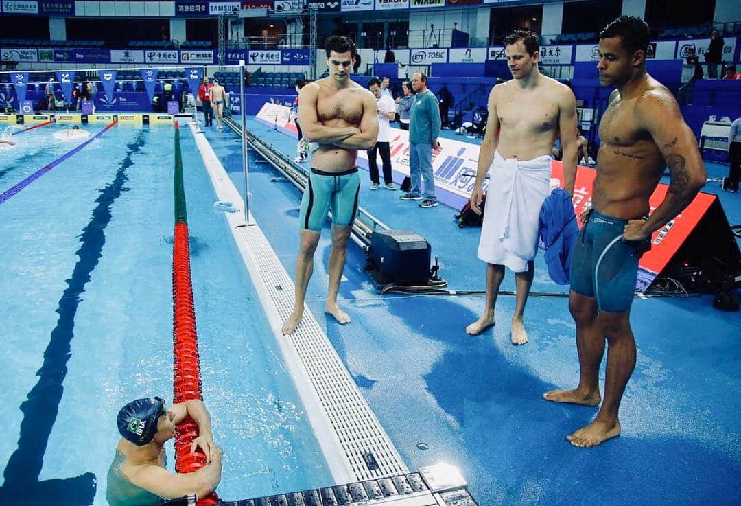 マテウス・サンタナのインスタグラム：「Boys taking care of business in 🇨🇳 #hangzhou2018 #timebrasil」