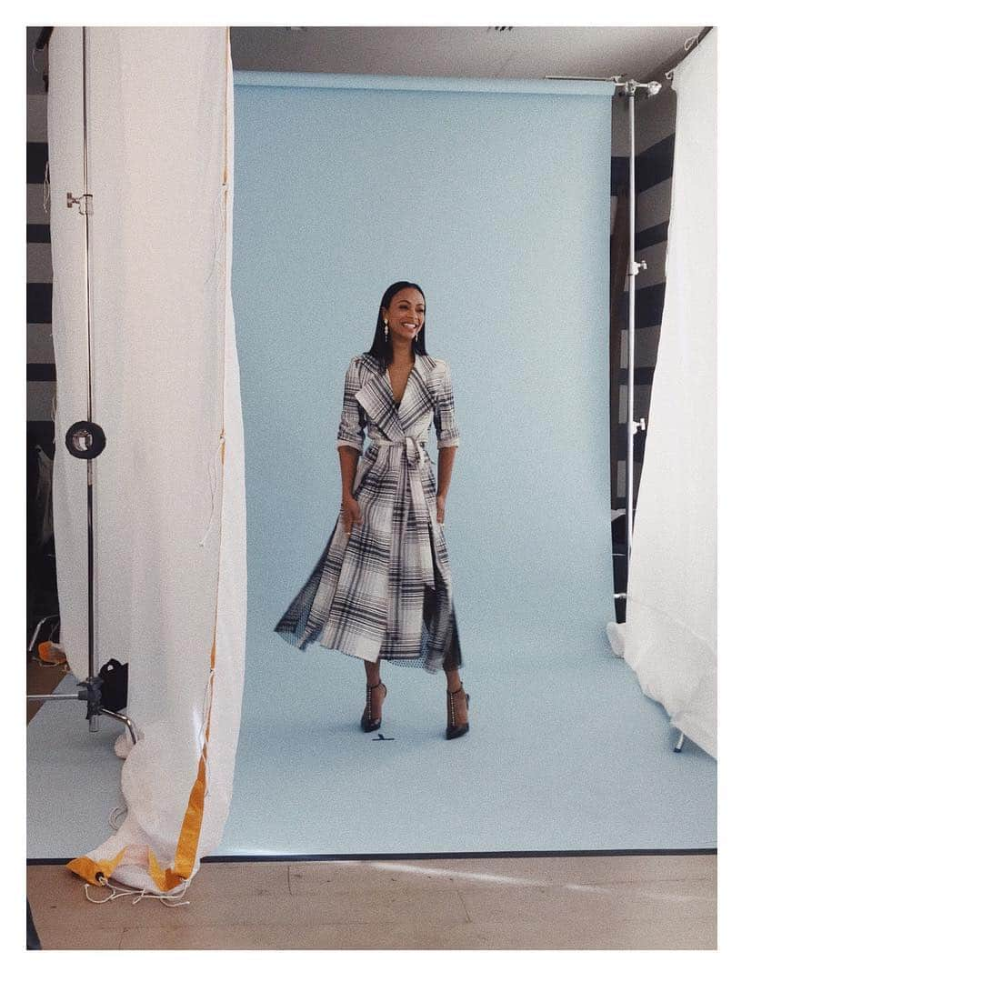 ゾーイ・サルダナさんのインスタグラム写真 - (ゾーイ・サルダナInstagram)「#BTS - 💃🏽」3月28日 7時17分 - zoesaldana