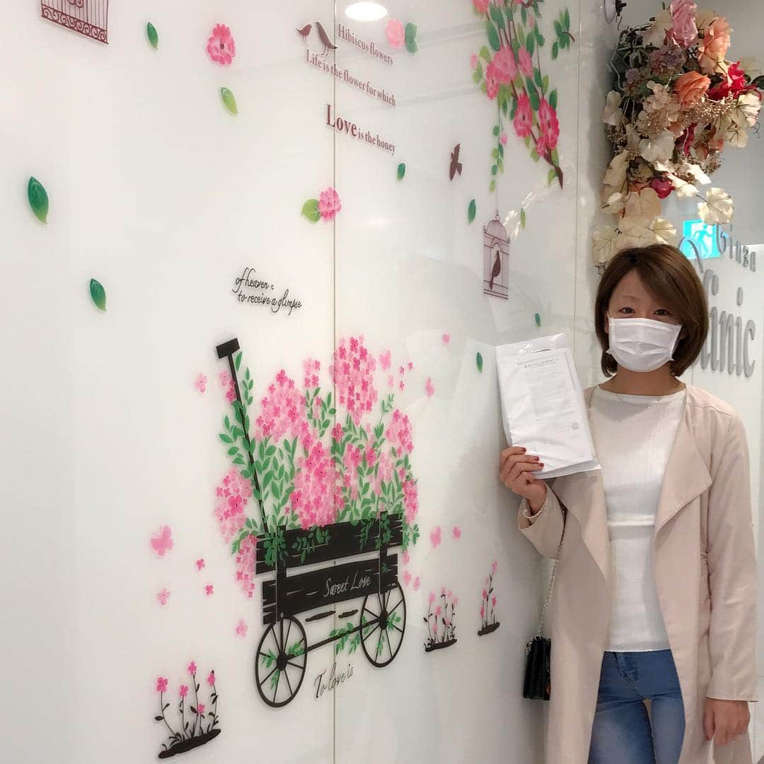 相川友希さんのインスタグラム写真 - (相川友希Instagram)「#美容day #ボケーっと #銀座プラプラ #銀プラ #いくつになっても綺麗になりたい #ハイフ #むくみしらず #アルファクリニック銀座 #赤い石鹸 #お風呂楽しい とても丁寧にじっくり詐術してくださりありがとうございました♡ #眉毛 #持ってくの忘れた #眉毛ない」3月28日 17時14分 - yuki923a