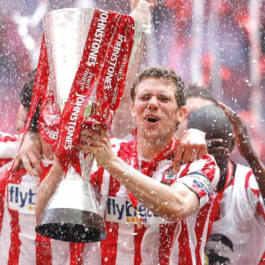 サウサンプトンFCさんのインスタグラム写真 - (サウサンプトンFCInstagram)「UNFORGETTABLE Wembley memories 🏆  Where were you #OnThisDay in 2010? 😍 #saintsfc #TBT」3月28日 17時06分 - southamptonfc