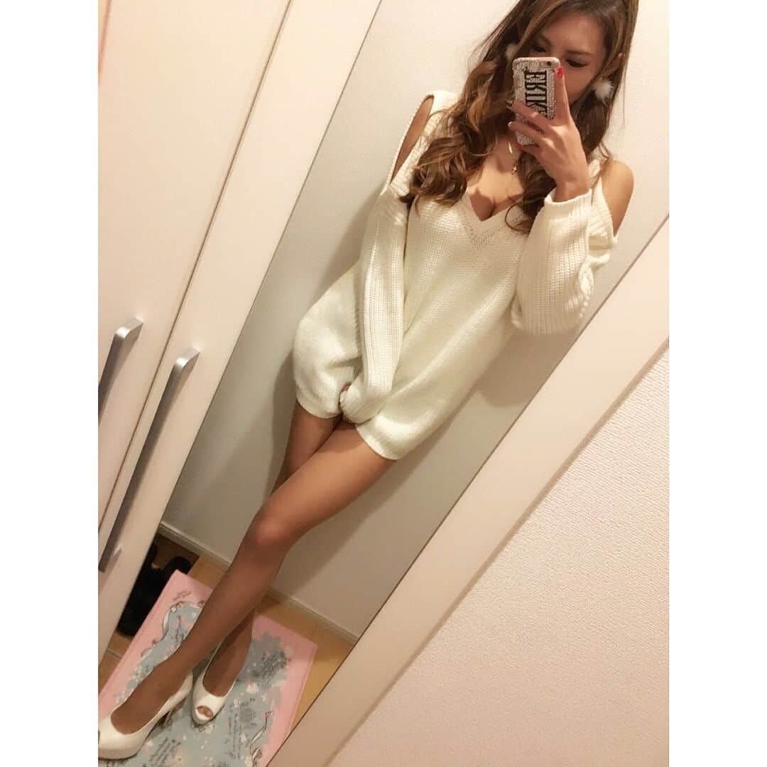 アミーゴベースボールクラブさんのインスタグラム写真 - (アミーゴベースボールクラブInstagram)「. ━･･━･･━･･━･･━･･━･･━ #Repost @xerikax143 ━･･━･･━･･━･･━･･━･･━ #今日のコーデ #オシャレ #カメラ女子 #goodtime ⠀⠀⠀⠀ #カジュアル #カジュアルコーデ ⠀⠀⠀ #ホワイト #カメラ女子部 ⠀⠀⠀⠀ #お出かけ #お出かけコーデ ⠀⠀⠀⠀ #ニット #ふわふわ ⠀⠀⠀⠀ #冬コーデ ⠀⠀⠀⠀ #可愛い💓 #プチプラコーデ ⠀⠀⠀⠀ #美人 #美女⠀⠀⠀⠀ #大人コーデ #トレンド ⠀⠀⠀⠀ #エレガント #オシャレコーデ ⠀⠀ #goodday #大人可愛い ⠀⠀⠀⠀ #大人女子 #カメラ女子 ⠀⠀⠀⠀ #パステル #オシャレ好き⠀」3月28日 17時15分 - amigobaseballclub